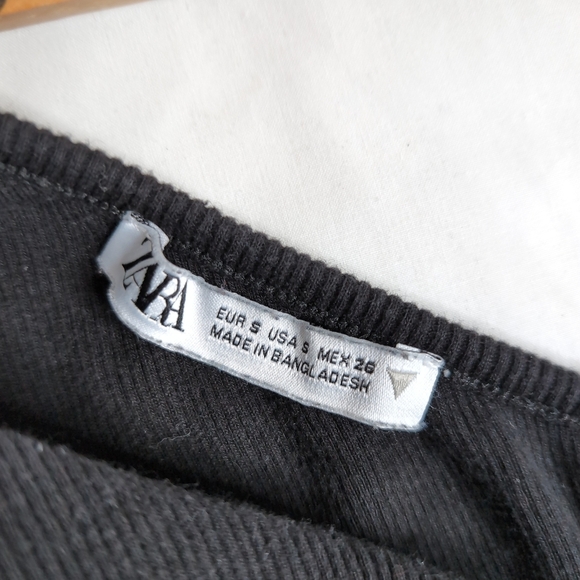 ZARA Asymmetrical Black Ribbed Crob Top, Size S - Picture 3 of 6